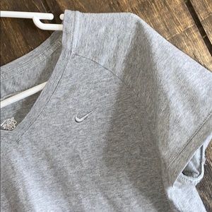 Nike high v-neck short sleeve shirt
